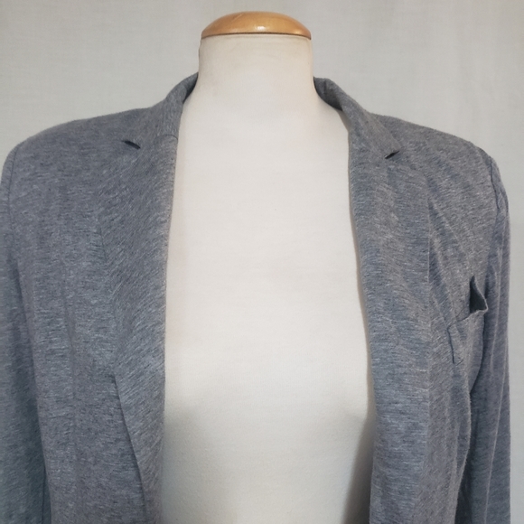 Bcbg maxazria sweater jacket, size small, light grey - Picture 5 of 7